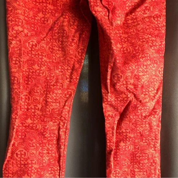 Levi’s 524 Superflow Straight Leg Bright Aztec Print Pants Jeans - Picture 9 of 13